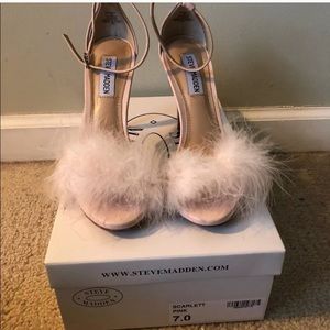 Steve Madden Scarlett Fluffy Heels